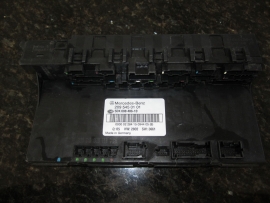 Mercedes Benz - REAR  TRUNK  SAM FUSE BOX - 2095450101